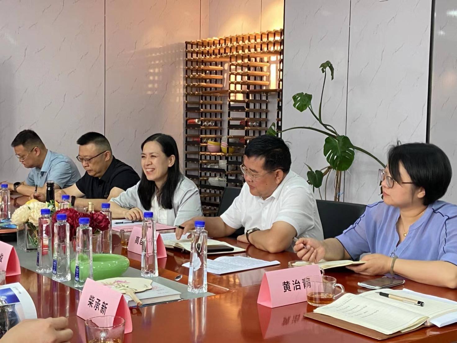 政府转变作风 商会发挥作用 (图4)
