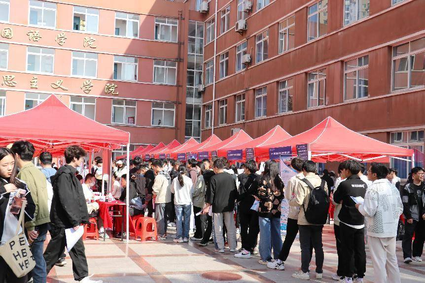 量身打造！这场招聘会专业对接产业，让毕业生职业与专业联动！ (图4)