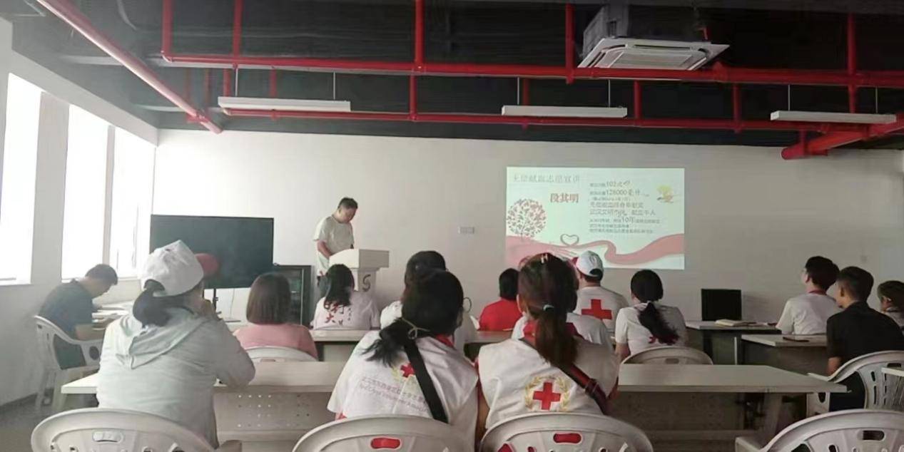 凝心铸魂 传递爱心——东西湖区新联会的“热血英雄团” (图8)
