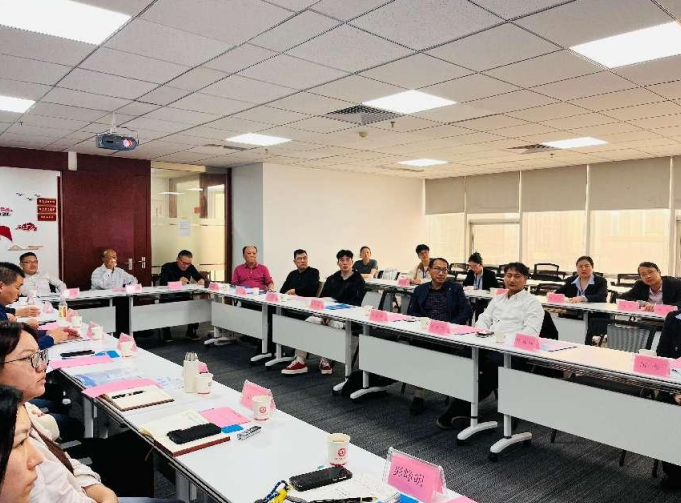 楚商云融媒体大讲堂第二讲聚焦湖北商协会新闻宣传工作(图1)