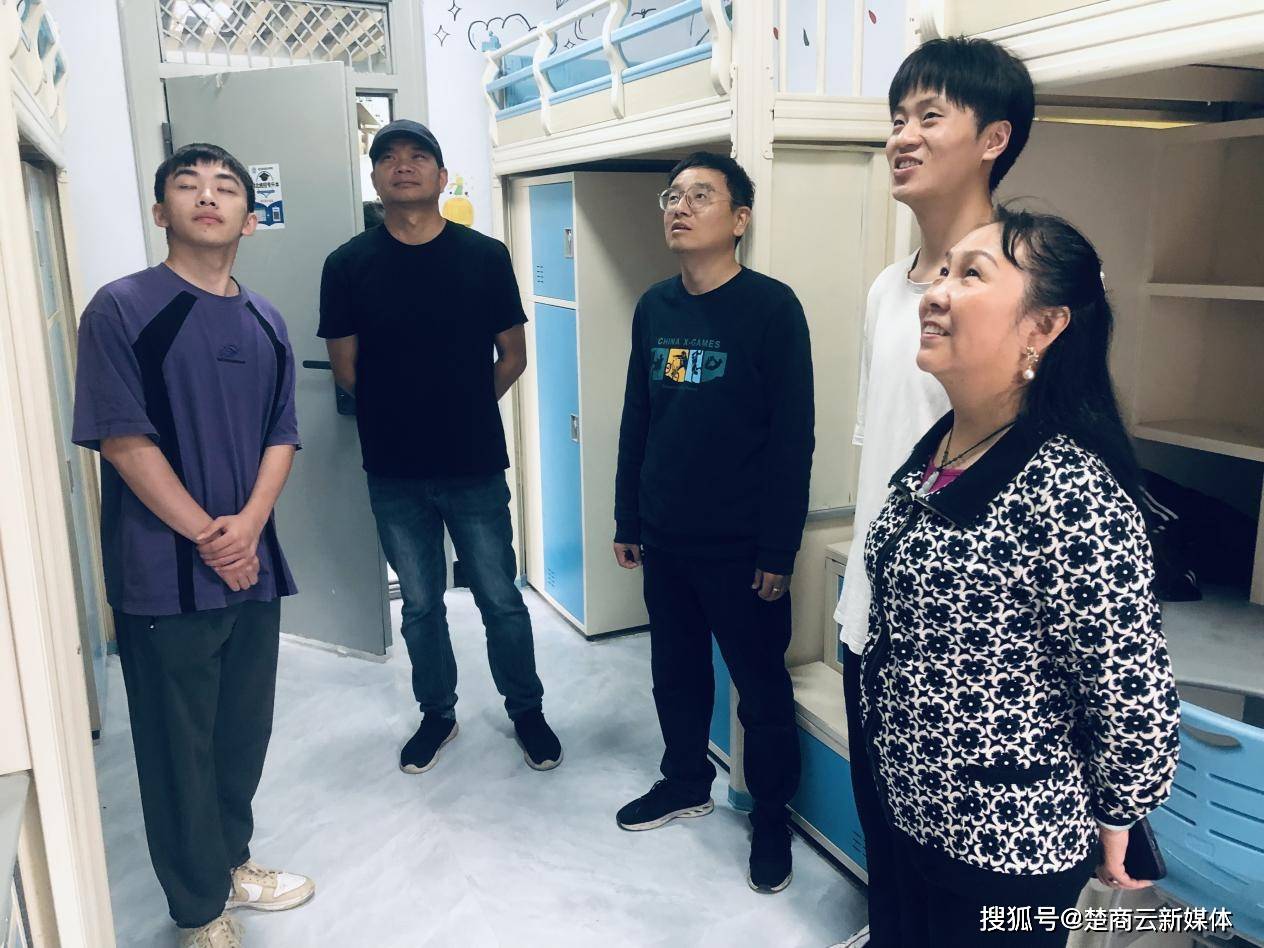 青春岁月不散场，不畏风雨向天行 ——第九届我的空间秀”教学实践纪实活动(图12)