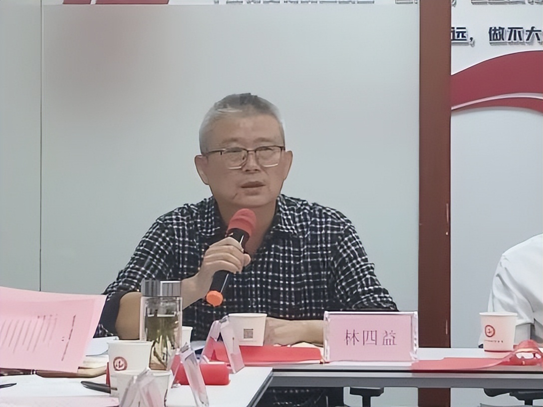 洪山区多所民办教育培训机构联合开展主题党日活动迎国庆(图6)